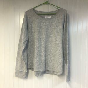 Live Love Lounge Gray Long Sleeve Women's Sweater XXL Soft Cozy Crewneck